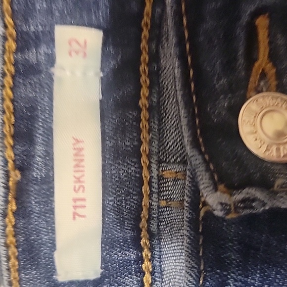 Levis Denim Blue Jeans‎ 711 Skinny Womens Size 32 Inseam 26 - Picture 2 of 3
